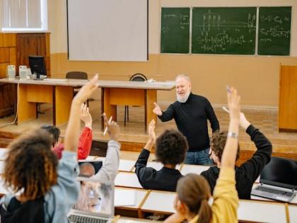 Middle-upper class children are more likely to participate in classroom discussions: Study | Middle-upper class children are more likely to participate in classroom discussions: Study