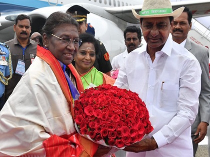 Telangana: President Droupadi Murmu arrives in Hyderabad | Telangana: President Droupadi Murmu arrives in Hyderabad