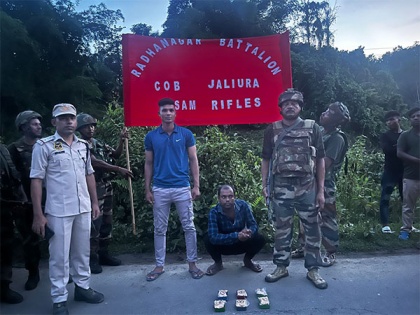 Assam Rifles apprehends one person with heroin worth Rs 1.1 cr in Cachar | Assam Rifles apprehends one person with heroin worth Rs 1.1 cr in Cachar