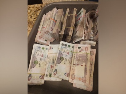 Mumbai Airport: CISF detects foreign currency worth Rs 3 Crores | Mumbai Airport: CISF detects foreign currency worth Rs 3 Crores