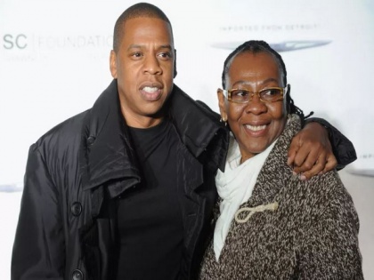 JAY-Z's Mom Gloria Carter ties knot with her longtime partner Roxanne Wiltshire | JAY-Z's Mom Gloria Carter ties knot with her longtime partner Roxanne Wiltshire
