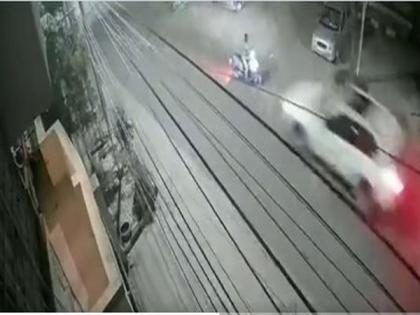 Hyderabad: Man killed after speeding car hits two-wheeler | Hyderabad: Man killed after speeding car hits two-wheeler Hyderabad: Man killed after speeding car hits two-wheeler | Hyderabad: Man killed after speeding car hits two-wheeler