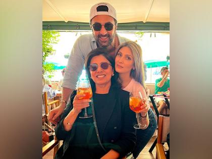 Ranbir- Riddhima celebrate their mother Neetu Kapoor's birthday in Italy | Ranbir- Riddhima celebrate their mother Neetu Kapoor's birthday in Italy