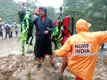 Himachal: Beas River water level rises, NDRF rescues 5 people in Kullu | Himachal: Beas River water level rises, NDRF rescues 5 people in Kullu