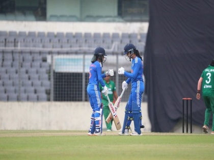 Harmanpreet, Mandhana guide India to comfortable 7-wicket victory against Bangladesh | Harmanpreet, Mandhana guide India to comfortable 7-wicket victory against Bangladesh