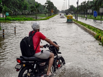 Rainwater inundates Delhi's diplomatic area in Chankyapuri, authorities advise to evacuate | Rainwater inundates Delhi's diplomatic area in Chankyapuri, authorities advise to evacuate