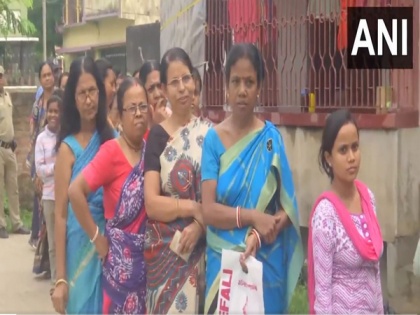 WB panchayat elections: Re-polling underway in 697 booths in 5 districts | WB panchayat elections: Re-polling underway in 697 booths in 5 districts