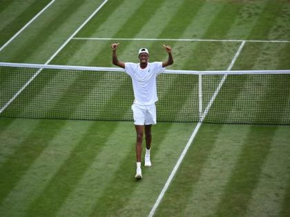 Wimbledon: Chris Eubanks knocks out Stefanos Tsitsipas in five-set thriller for spot in QFs | Wimbledon: Chris Eubanks knocks out Stefanos Tsitsipas in five-set thriller for spot in QFs