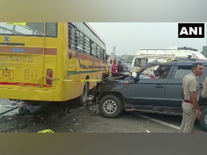 6 killed in school bus-car collision on Delhi-Meerut Expressway near Ghaziabad | 6 killed in school bus-car collision on Delhi-Meerut Expressway near Ghaziabad