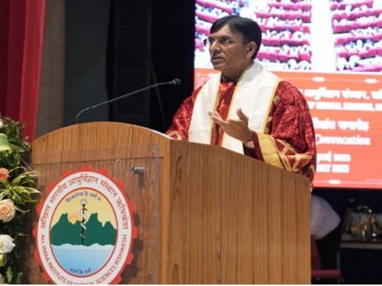 People of our country see doctors as messengers of God: Mansukh Mandaviya | People of our country see doctors as messengers of God: Mansukh Mandaviya