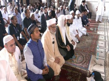 Muslim World League chief offers Friday prayers at Jama Masjid | Muslim World League chief offers Friday prayers at Jama Masjid Muslim World League chief offers Friday prayers at Jama Masjid | Muslim World League chief offers Friday prayers at Jama Masjid