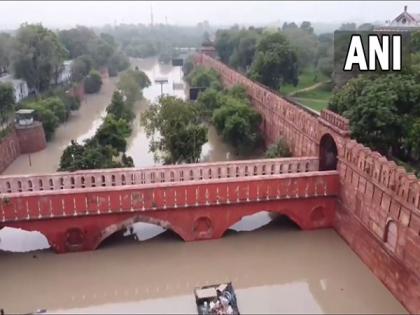 After touching record high, Yamuna’s water level declines at steady pace | After touching record high, Yamuna’s water level declines at steady pace After touching record high, Yamuna’s water level declines at steady pace | After touching record high, Yamuna’s water level declines at steady pace