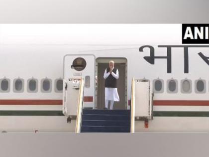 PM Modi arrives in Abu Dhabi on official visit | PM Modi arrives in Abu Dhabi on official visit PM Modi arrives in Abu Dhabi on official visit | PM Modi arrives in Abu Dhabi on official visit