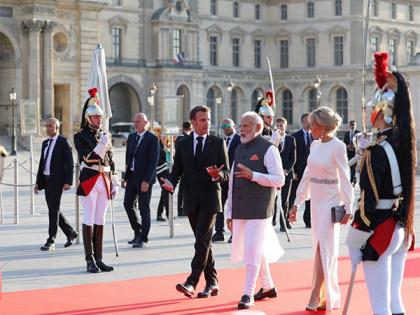 Banquet dinner hosted by French President Emmanuel Macron held many special gestures for PM Modi | Banquet dinner hosted by French President Emmanuel Macron held many special gestures for PM Modi Banquet dinner hosted by French President Emmanuel Macron held many special gestures for PM Modi | Banquet dinner hosted by French President Emmanuel Macron held many special gestures for PM Modi