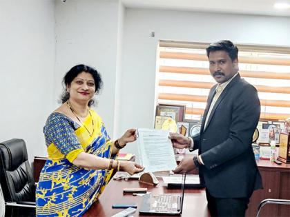 greytHR Academy Signs MoU with Avinash College of Commerce to Empower Students through Digital HR Training | greytHR Academy Signs MoU with Avinash College of Commerce to Empower Students through Digital HR Training greytHR Academy Signs MoU with Avinash College of Commerce to Empower Students through Digital HR Training | greytHR Academy Signs MoU with Avinash College of Commerce to Empower Students through Digital HR Training