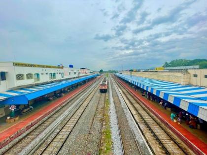 Rail Land Development Authority invites bids of Rs 2,563 crores for redevelopment of Ahmedabad rly station | Rail Land Development Authority invites bids of Rs 2,563 crores for redevelopment of Ahmedabad rly station