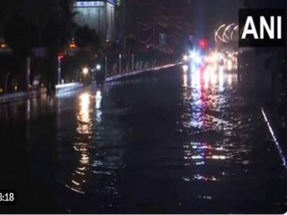 Delhi traffic police advisory: Roads to avoid as heavy rain lashes city, waterlogging causes congestion | Delhi traffic police advisory: Roads to avoid as heavy rain lashes city, waterlogging causes congestion Delhi traffic police advisory: Roads to avoid as heavy rain lashes city, waterlogging causes congestion | Delhi traffic police advisory: Roads to avoid as heavy rain lashes city, waterlogging causes congestion