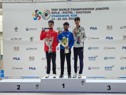 Indian shooters Shubham Bisla, Sainyam clinch gold medals at ISSF Junior World Championships | Indian shooters Shubham Bisla, Sainyam clinch gold medals at ISSF Junior World Championships Indian shooters Shubham Bisla, Sainyam clinch gold medals at ISSF Junior World Championships | Indian shooters Shubham Bisla, Sainyam clinch gold medals at ISSF Junior World Championships