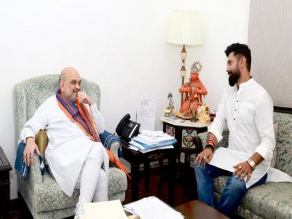 Chirag Paswan meets Amit Shah, holds discussion on alliance | Chirag Paswan meets Amit Shah, holds discussion on alliance Chirag Paswan meets Amit Shah, holds discussion on alliance | Chirag Paswan meets Amit Shah, holds discussion on alliance