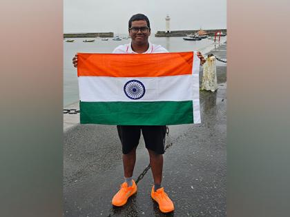 Navi Mumbai boy Anshuman Jhingran becomes youngest person in world to cross North Channel | Navi Mumbai boy Anshuman Jhingran becomes youngest person in world to cross North Channel Navi Mumbai boy Anshuman Jhingran becomes youngest person in world to cross North Channel | Navi Mumbai boy Anshuman Jhingran becomes youngest person in world to cross North Channel