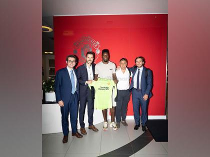 Manchester United sign goalkeeper Andre Onana on five-year deal | Manchester United sign goalkeeper Andre Onana on five-year deal Manchester United sign goalkeeper Andre Onana on five-year deal | Manchester United sign goalkeeper Andre Onana on five-year deal