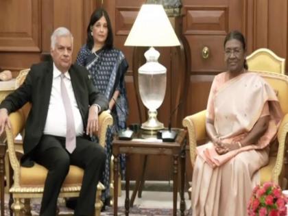 President Droupadi Murmu meets Sri Lankan counterpart Ranil Wickremesinghe in Delhi  | President Droupadi Murmu meets Sri Lankan counterpart Ranil Wickremesinghe in Delhi 