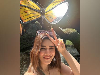 Kriti Sanon posts 'memorable' pictures from her Las Vegas trip | Kriti Sanon posts 'memorable' pictures from her Las Vegas trip Kriti Sanon posts 'memorable' pictures from her Las Vegas trip | Kriti Sanon posts 'memorable' pictures from her Las Vegas trip