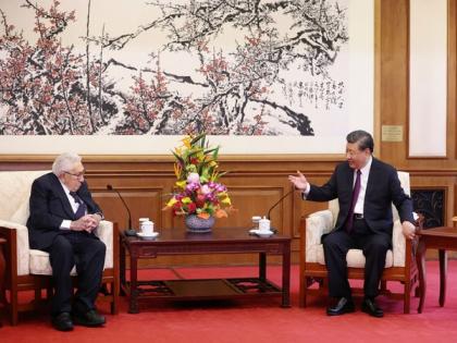 Veteran US diplomat Henry Kissinger gets warm welcome in China | Veteran US diplomat Henry Kissinger gets warm welcome in China Veteran US diplomat Henry Kissinger gets warm welcome in China | Veteran US diplomat Henry Kissinger gets warm welcome in China