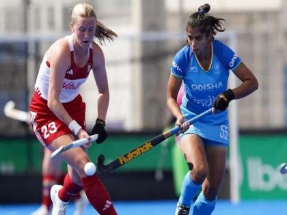 Indian women's hockey team comes from behind, holds England to 1-1 draw | Indian women's hockey team comes from behind, holds England to 1-1 draw Indian women's hockey team comes from behind, holds England to 1-1 draw | Indian women's hockey team comes from behind, holds England to 1-1 draw