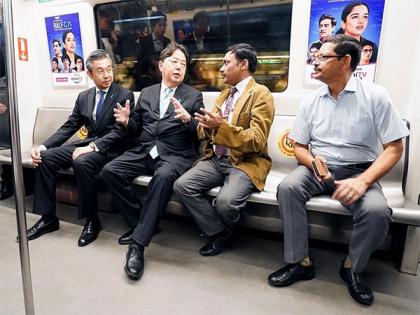 Japanese Foreign Minister Yoshimasa Hayashi takes ride in Delhi metro | Japanese Foreign Minister Yoshimasa Hayashi takes ride in Delhi metro Japanese Foreign Minister Yoshimasa Hayashi takes ride in Delhi metro | Japanese Foreign Minister Yoshimasa Hayashi takes ride in Delhi metro