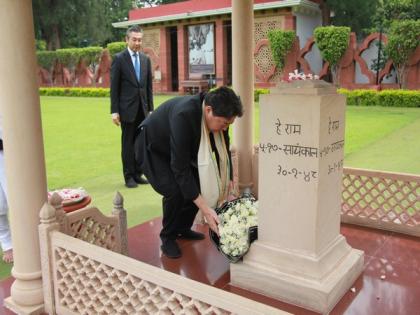 Japanese Foreign Minister Yoshimasa Hayashi visits Gandhi Smriti | Japanese Foreign Minister Yoshimasa Hayashi visits Gandhi Smriti Japanese Foreign Minister Yoshimasa Hayashi visits Gandhi Smriti | Japanese Foreign Minister Yoshimasa Hayashi visits Gandhi Smriti