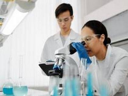 Study finds how solar-powered microbes turn CO2 into bioplastic | Study finds how solar-powered microbes turn CO2 into bioplastic Study finds how solar-powered microbes turn CO2 into bioplastic | Study finds how solar-powered microbes turn CO2 into bioplastic
