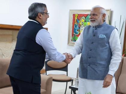 Micron Technology chief Sanjay Mehrotra calls on PM Modi, discusses plans to bolster semiconductor manufacturing within India | Micron Technology chief Sanjay Mehrotra calls on PM Modi, discusses plans to bolster semiconductor manufacturing within India Micron Technology chief Sanjay Mehrotra calls on PM Modi, discusses plans to bolster semiconductor manufacturing within India | Micron Technology chief Sanjay Mehrotra calls on PM Modi, discusses plans to bolster semiconductor manufacturing within India
