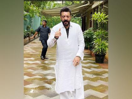 Sanjay Dutt aces traditional look on birthday, greets fans, paps | Sanjay Dutt aces traditional look on birthday, greets fans, paps