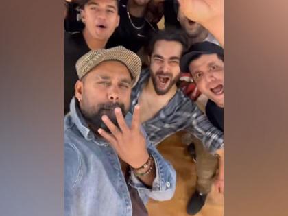 ‘Fukrey 3’: Bosco Martis shares glimpse of Pulkit Samrat, Varun Sharma’s dance rehearsals | ‘Fukrey 3’: Bosco Martis shares glimpse of Pulkit Samrat, Varun Sharma’s dance rehearsals ‘Fukrey 3’: Bosco Martis shares glimpse of Pulkit Samrat, Varun Sharma’s dance rehearsals | ‘Fukrey 3’: Bosco Martis shares glimpse of Pulkit Samrat, Varun Sharma’s dance rehearsals