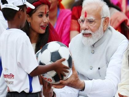 PM Modi hails "Football Kranti" in India's "Mini Brazil" | PM Modi hails "Football Kranti" in India's "Mini Brazil"