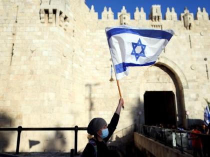 Israeli forces arrest two Hamas operatives in Jenin | Israeli forces arrest two Hamas operatives in Jenin Israeli forces arrest two Hamas operatives in Jenin | Israeli forces arrest two Hamas operatives in Jenin