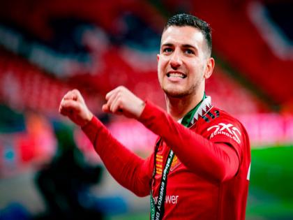 "He's having really good impact on my career": Diogo Dalot on Manager Ten Hag's impact | "He's having really good impact on my career": Diogo Dalot on Manager Ten Hag's impact "He's having really good impact on my career": Diogo Dalot on Manager Ten Hag's impact | "He's having really good impact on my career": Diogo Dalot on Manager Ten Hag's impact