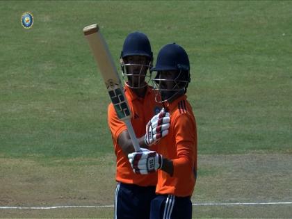 Kunnummal-Mayank partnership, Sundar's spell power South Zone to Deodhar Trophy title, beat East Zone by 45 runs | Kunnummal-Mayank partnership, Sundar's spell power South Zone to Deodhar Trophy title, beat East Zone by 45 runs