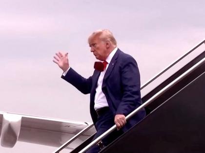 Donald Trump reaches courtroom for initial appearance in 2020 election case | Donald Trump reaches courtroom for initial appearance in 2020 election case Donald Trump reaches courtroom for initial appearance in 2020 election case | Donald Trump reaches courtroom for initial appearance in 2020 election case