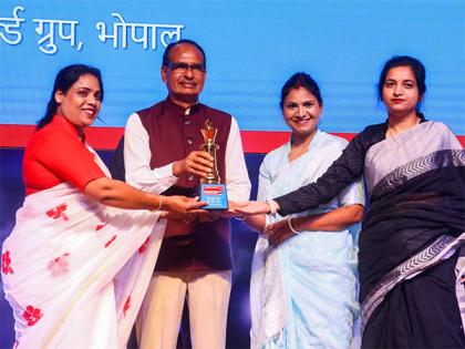 Mushroom World Group Honored as "Captain of the Industry" by Chief Minister Shivraj Singh Chouhan | Mushroom World Group Honored as "Captain of the Industry" by Chief Minister Shivraj Singh Chouhan Mushroom World Group Honored as "Captain of the Industry" by Chief Minister Shivraj Singh Chouhan | Mushroom World Group Honored as "Captain of the Industry" by Chief Minister Shivraj Singh Chouhan