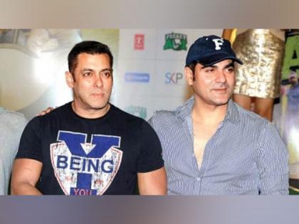 Check out Salman Khan's adorable video with siblings from Arbaaz Khan's birthday celebrations | Check out Salman Khan's adorable video with siblings from Arbaaz Khan's birthday celebrations Check out Salman Khan's adorable video with siblings from Arbaaz Khan's birthday celebrations | Check out Salman Khan's adorable video with siblings from Arbaaz Khan's birthday celebrations