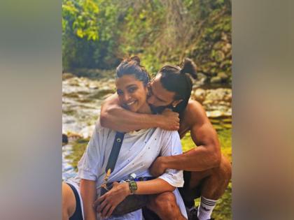 “Marry your best friend”: Deepika Padukone dedicates sweet Friendship Day post to Ranveer Singh | “Marry your best friend”: Deepika Padukone dedicates sweet Friendship Day post to Ranveer Singh “Marry your best friend”: Deepika Padukone dedicates sweet Friendship Day post to Ranveer Singh | “Marry your best friend”: Deepika Padukone dedicates sweet Friendship Day post to Ranveer Singh