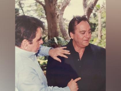 Saira Banu shares precious friendship moments of “great icons” Dilip Kumar, Sunil Dutt | Saira Banu shares precious friendship moments of “great icons” Dilip Kumar, Sunil Dutt Saira Banu shares precious friendship moments of “great icons” Dilip Kumar, Sunil Dutt | Saira Banu shares precious friendship moments of “great icons” Dilip Kumar, Sunil Dutt