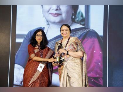 Parminder Chopra, Director (Finance) and CMD (Addl. Charge), PFC Honored with "Finance Leader of the Year" Award | Parminder Chopra, Director (Finance) and CMD (Addl. Charge), PFC Honored with "Finance Leader of the Year" Award