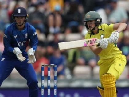 Ellyse Perry extends stay with Sydney Sixers, signs two-year deal | Ellyse Perry extends stay with Sydney Sixers, signs two-year deal