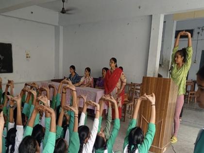 FitIndia Dynamo Ayushi Tondon Revisit Alma Mater, Empower Students with Yoga Techniques for Optimal Mental Resilience | FitIndia Dynamo Ayushi Tondon Revisit Alma Mater, Empower Students with Yoga Techniques for Optimal Mental Resilience FitIndia Dynamo Ayushi Tondon Revisit Alma Mater, Empower Students with Yoga Techniques for Optimal Mental Resilience | FitIndia Dynamo Ayushi Tondon Revisit Alma Mater, Empower Students with Yoga Techniques for Optimal Mental Resilience