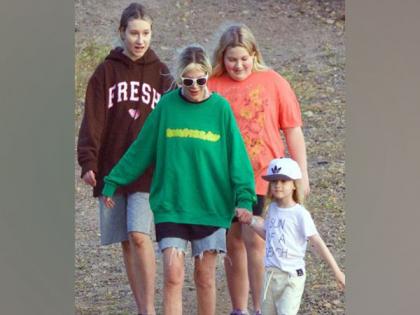 Tori Spelling enjoys family time with kids amid Dean McDermott split | Tori Spelling enjoys family time with kids amid Dean McDermott split Tori Spelling enjoys family time with kids amid Dean McDermott split | Tori Spelling enjoys family time with kids amid Dean McDermott split