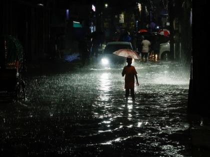 Bangladesh floods: People return home from shelters to take stock; rescue efforts continue | Bangladesh floods: People return home from shelters to take stock; rescue efforts continue Bangladesh floods: People return home from shelters to take stock; rescue efforts continue | Bangladesh floods: People return home from shelters to take stock; rescue efforts continue