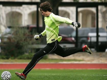 Playing football increases risk for Parkinson’s disease: Study | Playing football increases risk for Parkinson’s disease: Study Playing football increases risk for Parkinson’s disease: Study | Playing football increases risk for Parkinson’s disease: Study